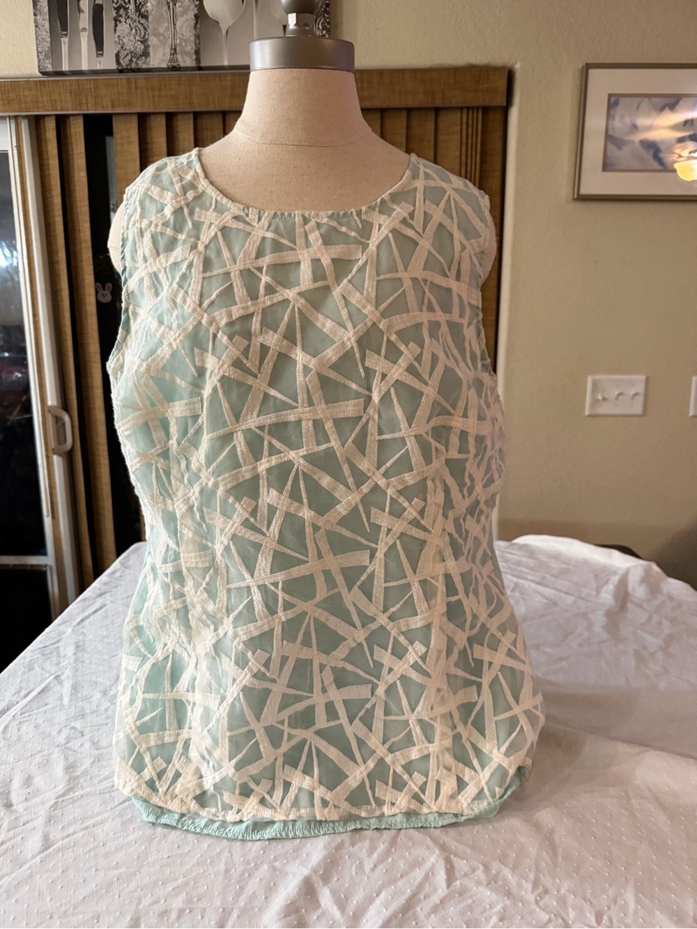 Van Heusen Mint Sleeveless Camisole with Cream Geometric Overlay
